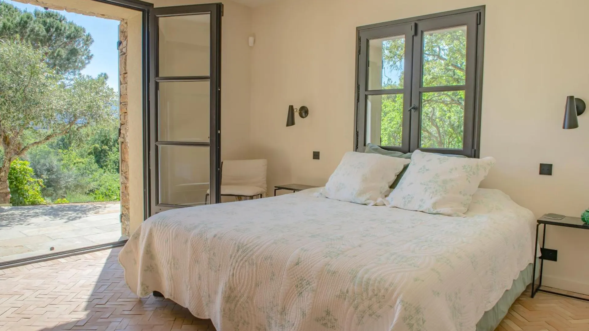 Fcd04 Luxury Villa On Private Domain With Pool And Tennis Grimaud France